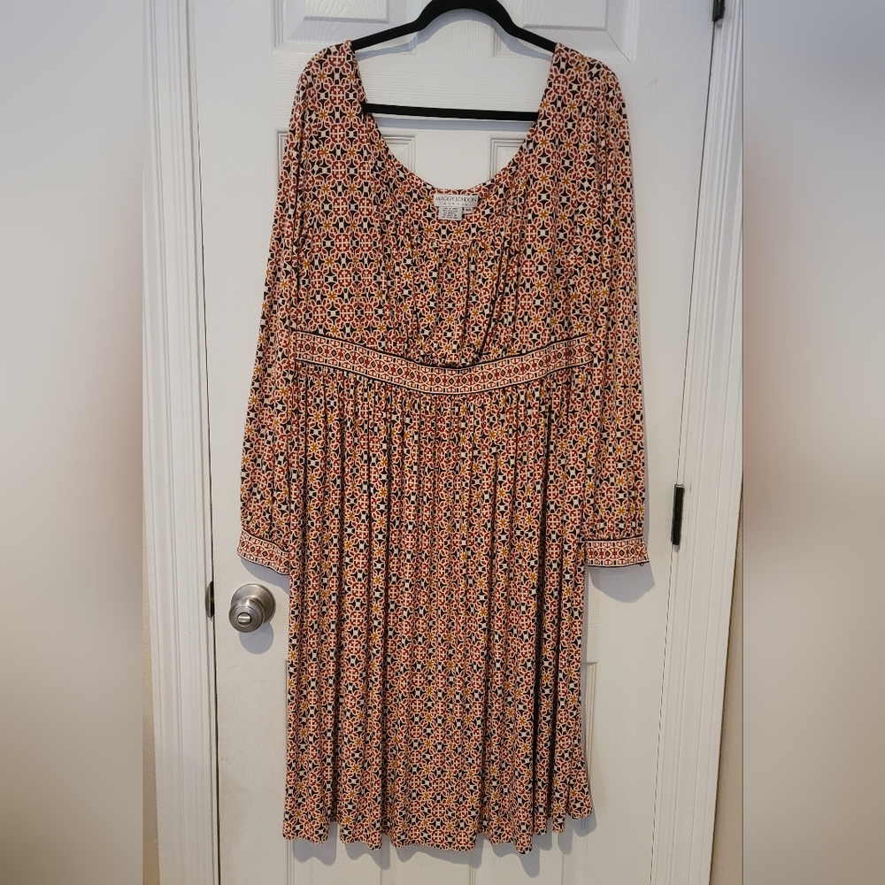 Plus size, long-sleeved midi dress